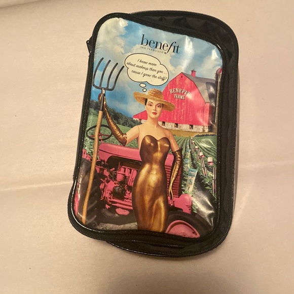 Benefit Cosmetic Bag - Picture 1 of 3